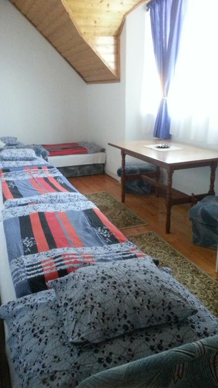 Csokonai Guesthouse Zamárdi Szoba fotó